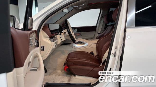 Mercedes-Benz GLS-Class 2026 — ფოტო 8/20