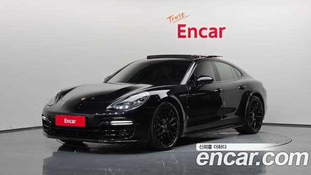 Porsche Panamera 2020 — Photo 17/39