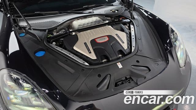 Porsche Panamera 2020 — Photo 25/39