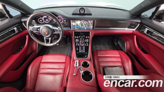 Porsche Panamera 2020 — Photo 32/39