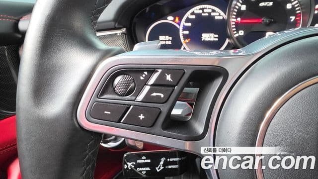 Porsche Panamera 2020 — Photo 27/39