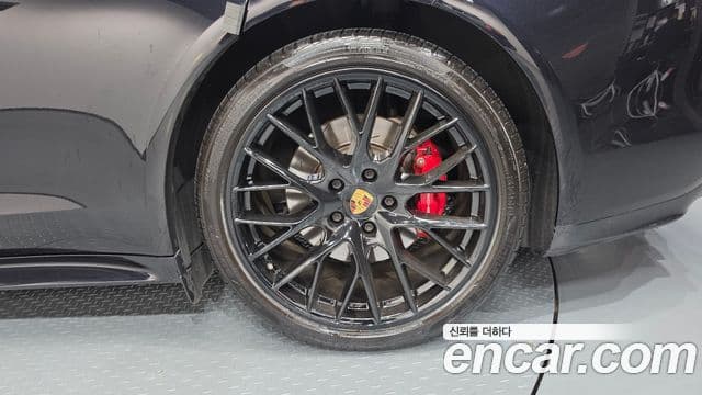 Porsche Panamera 2020 — Photo 35/39