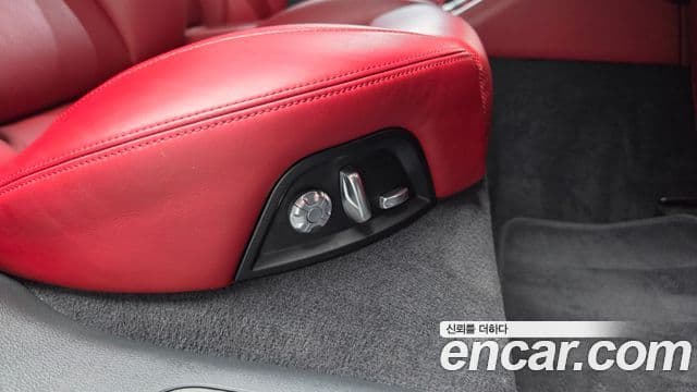 Porsche Panamera 2020 — Photo 31/39