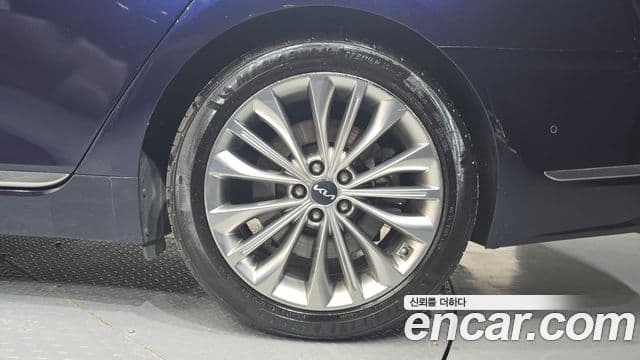 Kia The K9 2021 — Photo 29/37