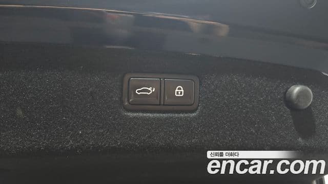 Kia The K9 2021 — Photo 16/37