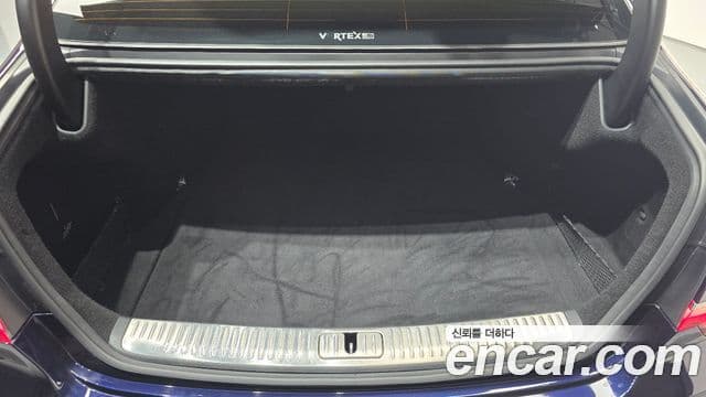 Kia The K9 2021 — Photo 14/37