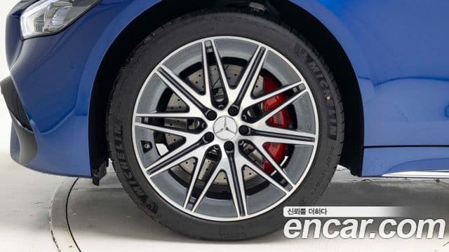 Mercedes-Benz AMG GT 2025 — Photo 17/19