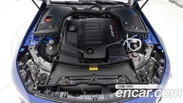 Mercedes-Benz AMG GT 2025 — Photo 10/19