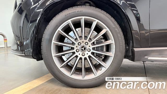 Mercedes-Benz GLE-Class 2025 — Photo 6/20