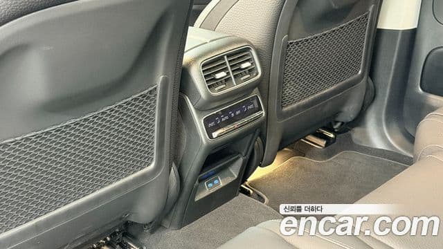 Mercedes-Benz GLE-Class 2025 — Photo 9/20