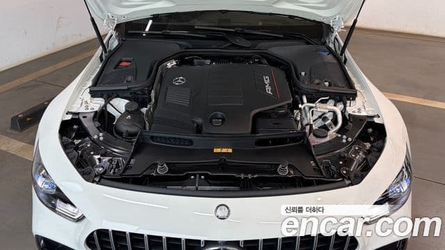 Mercedes-Benz AMG GT 2025 — Photo 18/20
