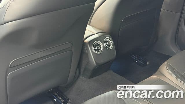 Mercedes-Benz AMG GT 2025 — Photo 3/20