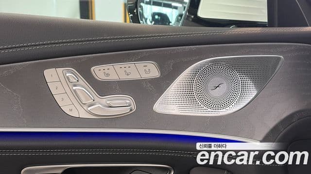 Mercedes-Benz AMG GT 2025 — Photo 17/20