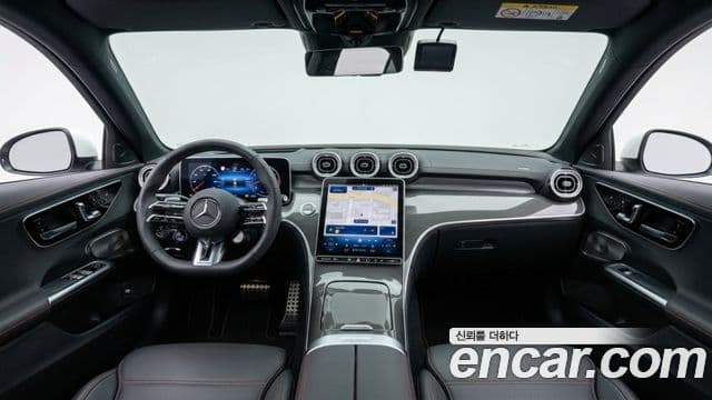 Mercedes-Benz GLC-Class 2025 — Photo 1/12