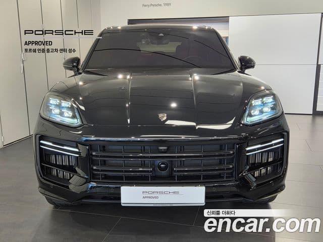 Porsche Cayenne 2025 — Photo 9/20