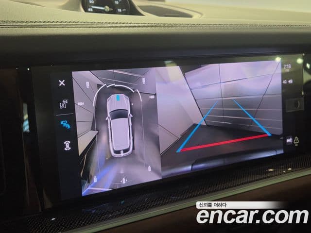 Porsche Cayenne 2025 — Photo 10/20