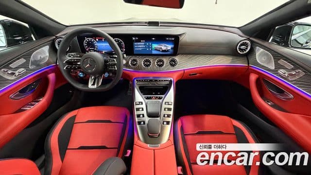 Mercedes-Benz AMG GT 2025 — Photo 10/20