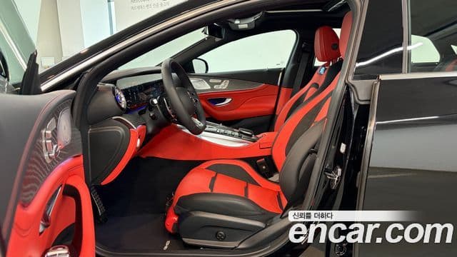 Mercedes-Benz AMG GT 2025 — Photo 12/20