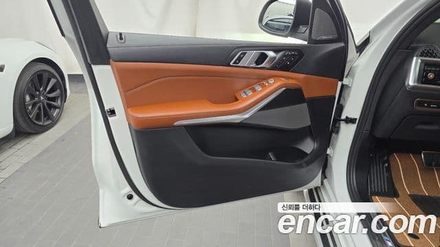 BMW X7 2025 — Photo 20/36