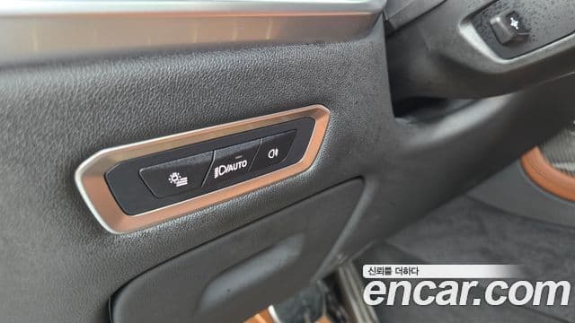 BMW X7 2025 — Photo 8/36