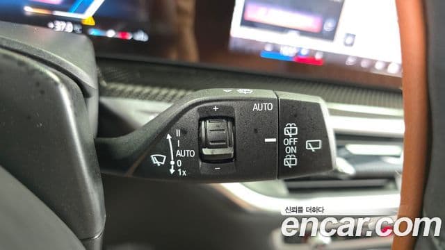 BMW X7 2025 — Photo 11/36