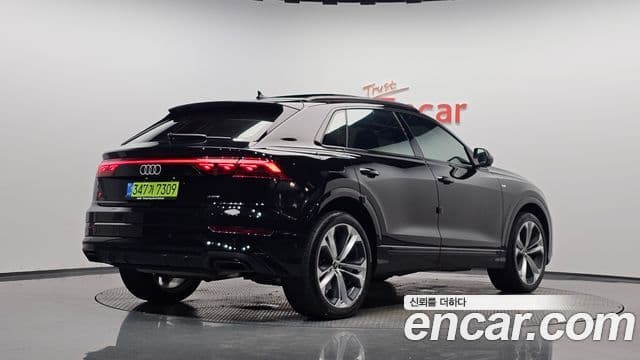 Audi Q8 2025 — ფოტო 30/38