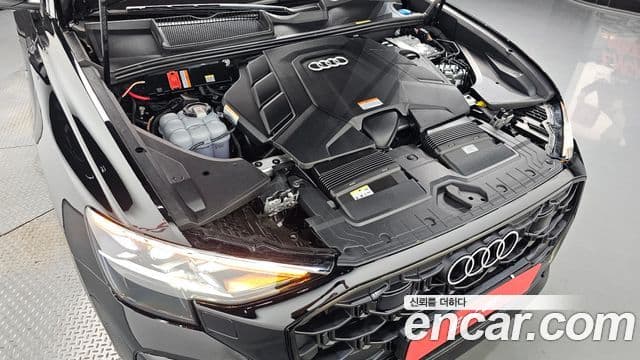Audi Q8 2025 — ფოტო 7/38
