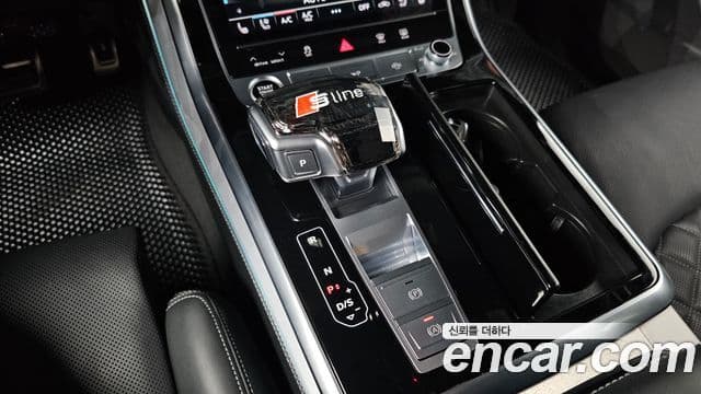Audi Q8 2025 — ფოტო 33/38