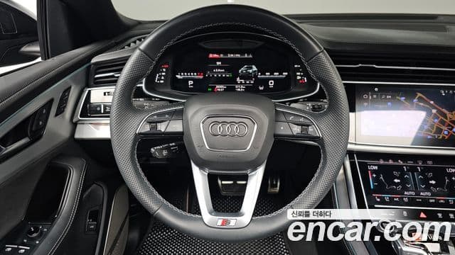 Audi Q8 2025 — ფოტო 13/38