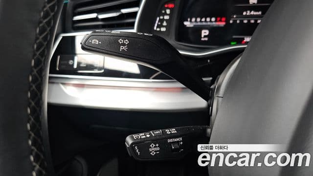 Audi Q8 2025 — ფოტო 34/38
