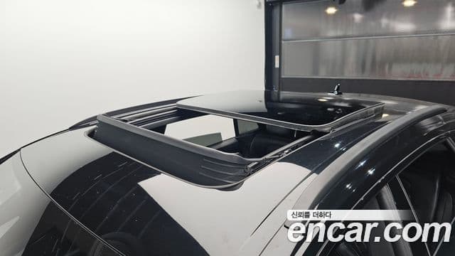 Audi Q8 2025 — ფოტო 23/38