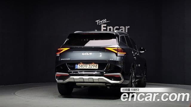 Kia Sportage 2023 — Фото 4/20
