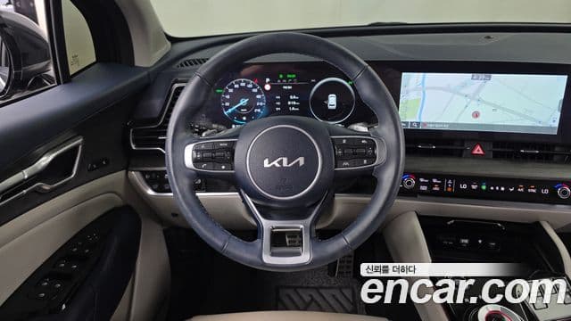 Kia Sportage 2023 — Фото 13/20