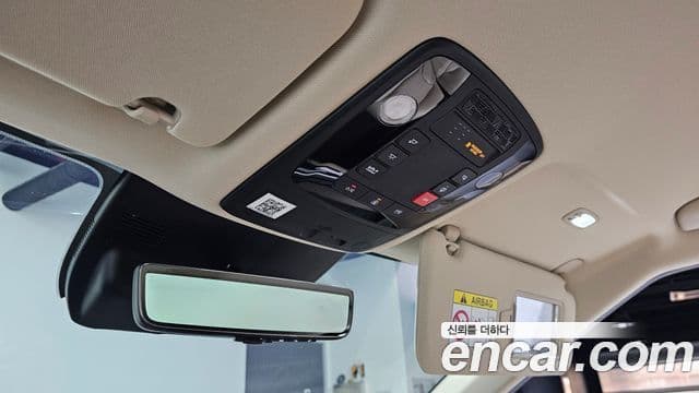 Kia Carnival 2024 — Фото 19/20