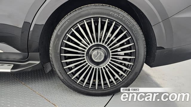 Kia Carnival 2024 — ფოტო 4/33