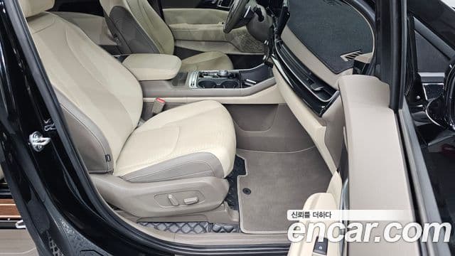 Kia Carnival 2024 — ფოტო 6/33