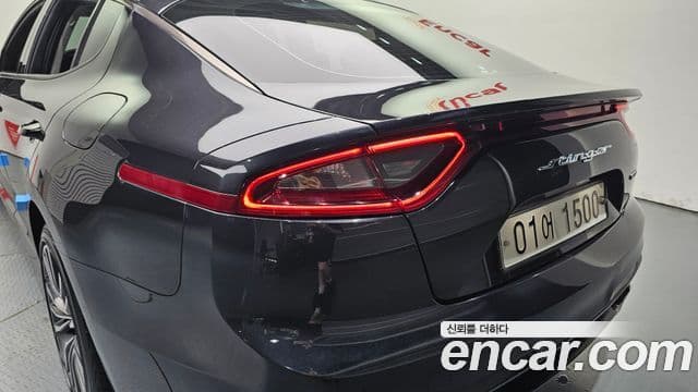 Kia Stinger 2018 — Photo 15/30