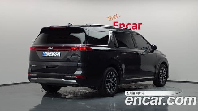 Kia Carnival 2023 — Фото 2/20