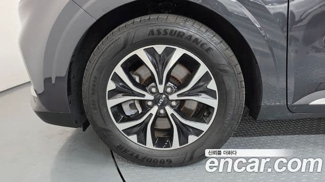 Kia Carnival 2023 — Фото 5/20