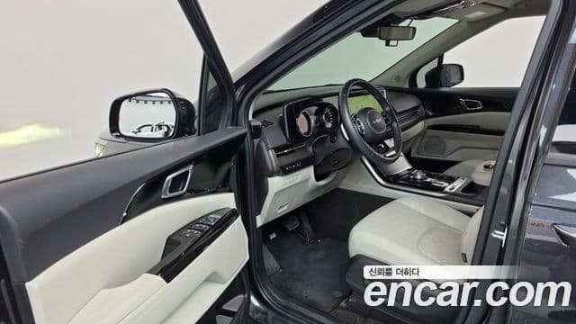 Kia Carnival 2023 — Фото 10/20