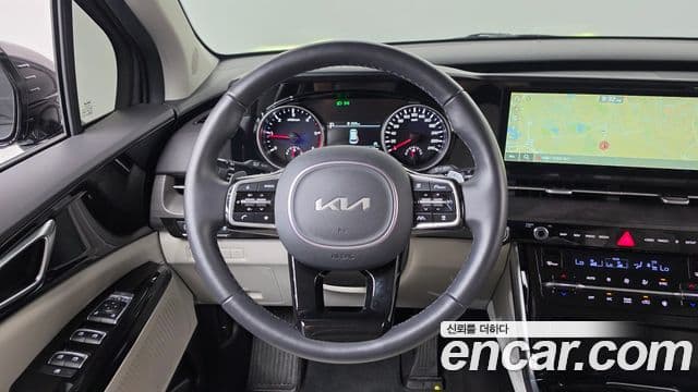 Kia Carnival 2023 — Фото 13/20