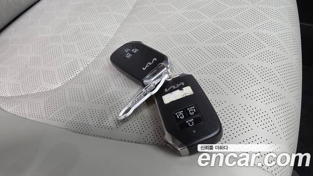 Kia Carnival 2023 — Фото 15/20