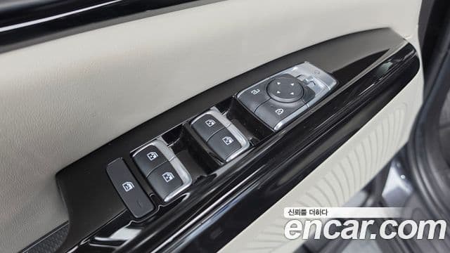 Kia Carnival 2023 — Фото 20/20