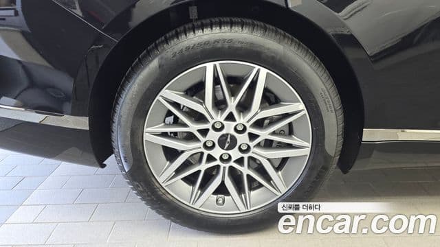 Genesis G80 2025 — ფოტო 1/33