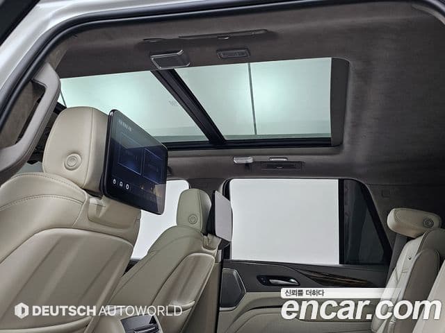 Cadillac Escalade 2024 — Photo 9/20