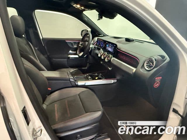 Mercedes-Benz EQB 2026 — ფოტო 15/17