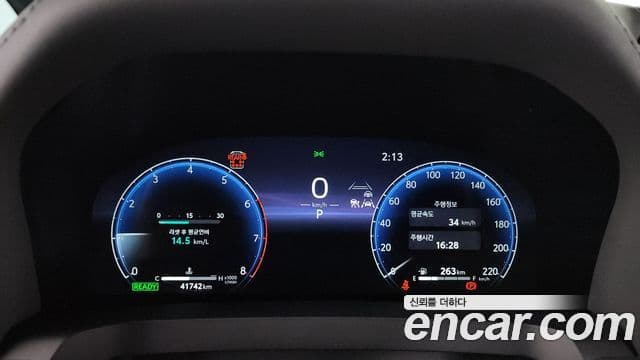 Toyota Alphard 2024 — Фото 8/20