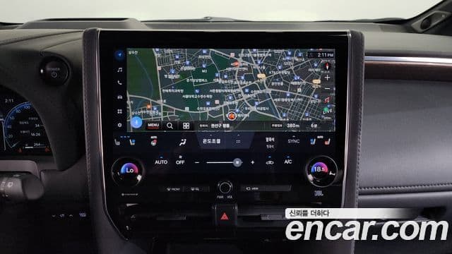 Toyota Alphard 2024 — Фото 12/20