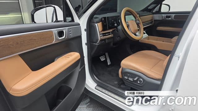 Hyundai Santa Fe 2023 — Photo 24/33
