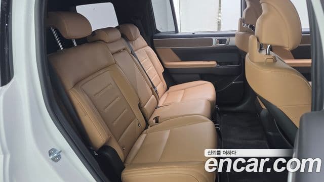 Hyundai Santa Fe 2023 — Photo 23/33